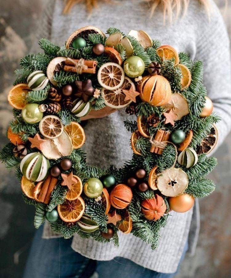 Workshop // Kerstkrans // 7 & 14 december 2025 // €49,50 // @Studio Haarlem