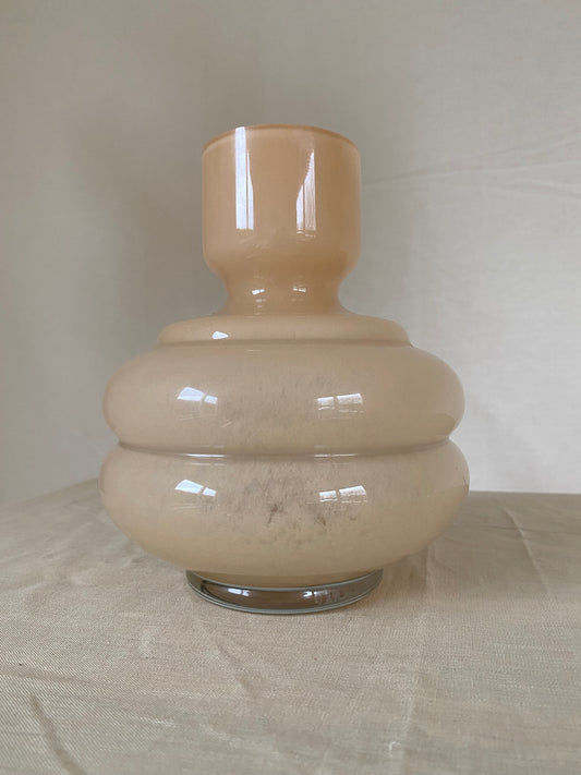 Vaas mrs. Bloom ‘nude’
