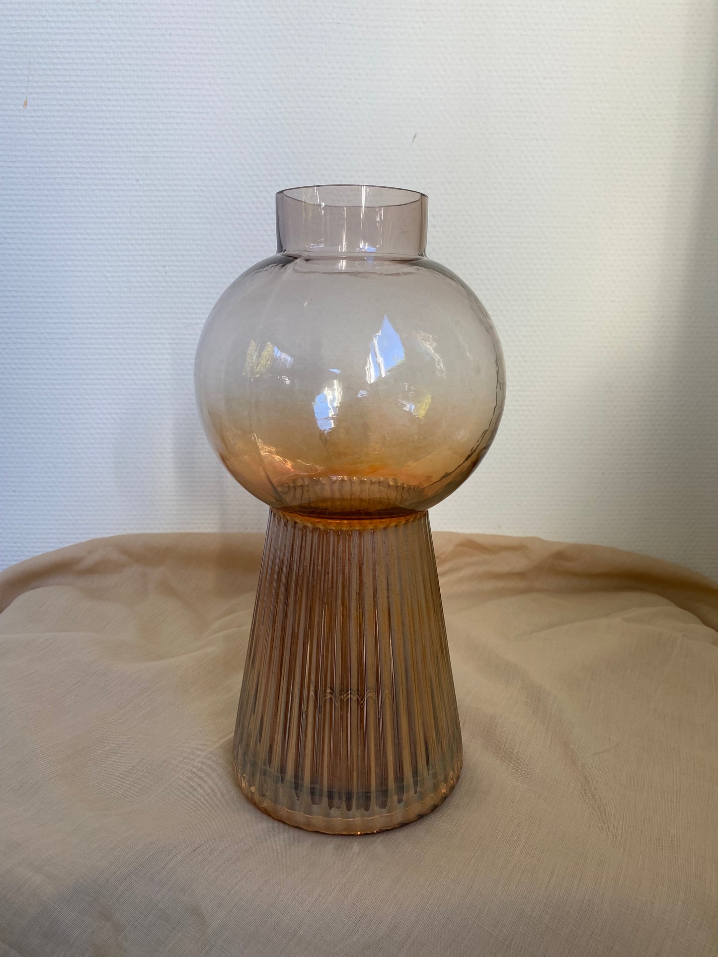 Vaas licht oranje/ glans