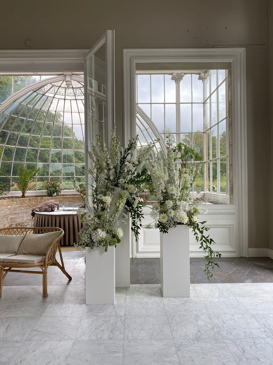 Zuil // mat 9010 // 30 x 30 x 80