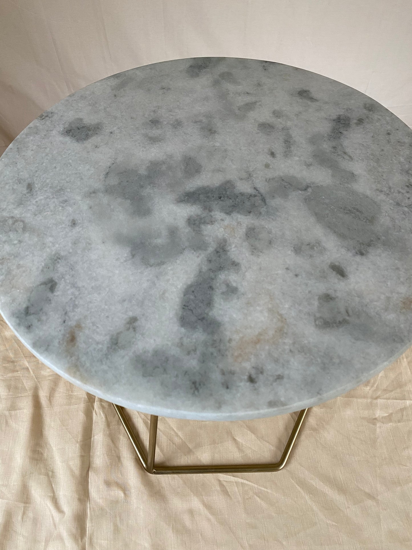 Marmer tafel / sokkel Mrs Bloom