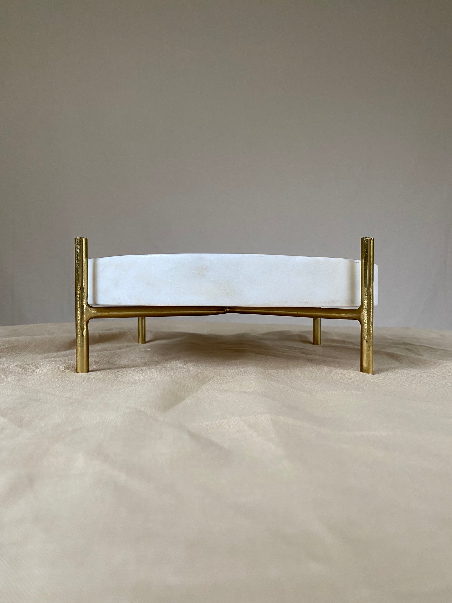 Marmer presentatie schaal met voet