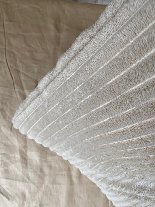 Kussen beige met streep