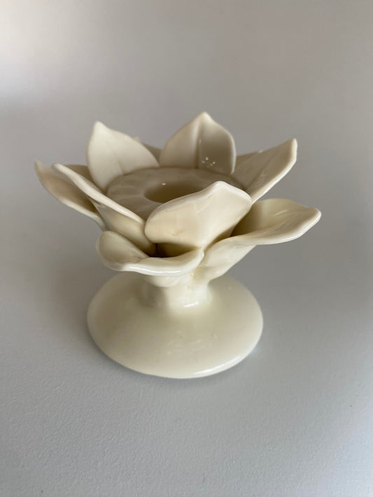 Kandelaar // wit ‘leaf’