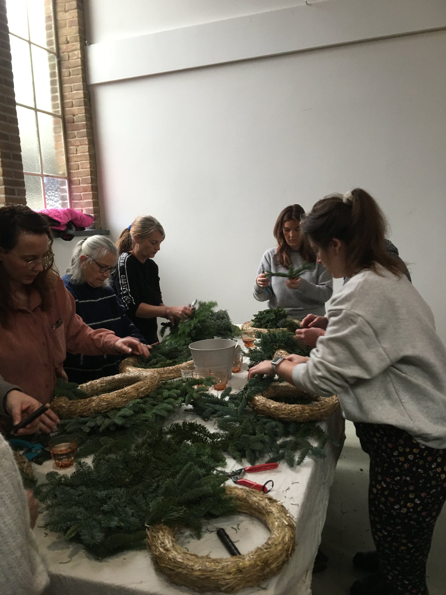 Workshop // Kerstkrans // 7 & 14 december 2025 // €49,50 // @Studio Haarlem