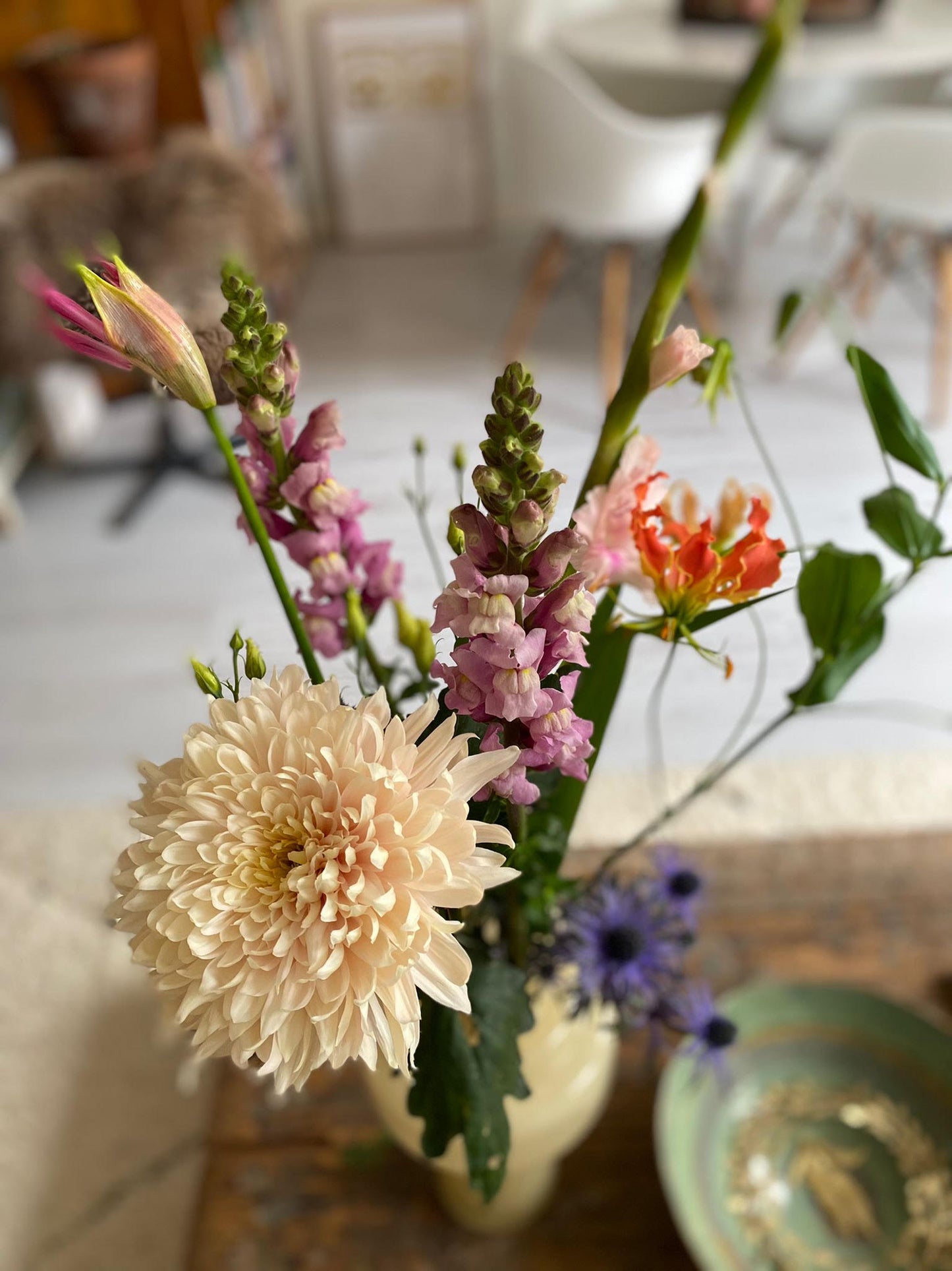 Boeket van seizoensbloemen