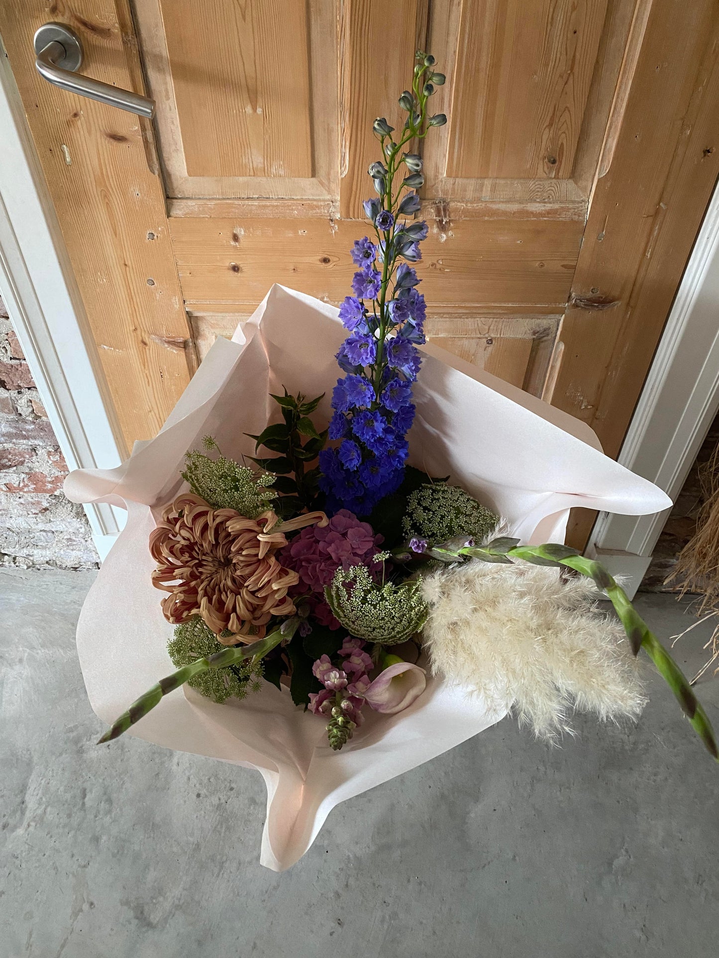 Boeket van seizoensbloemen