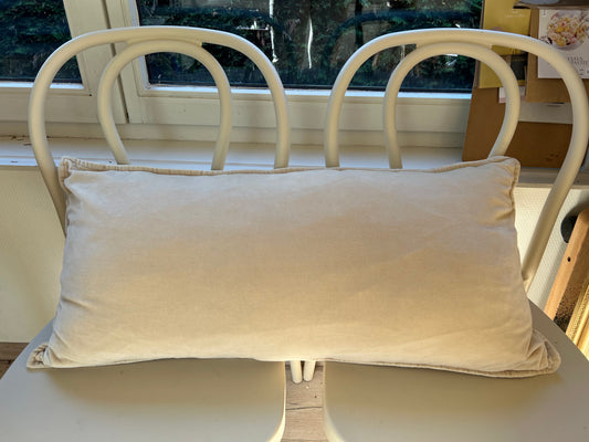 Kussen beige lang